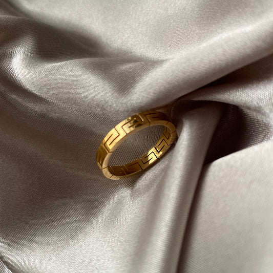 Gold Roma Vintage Ring